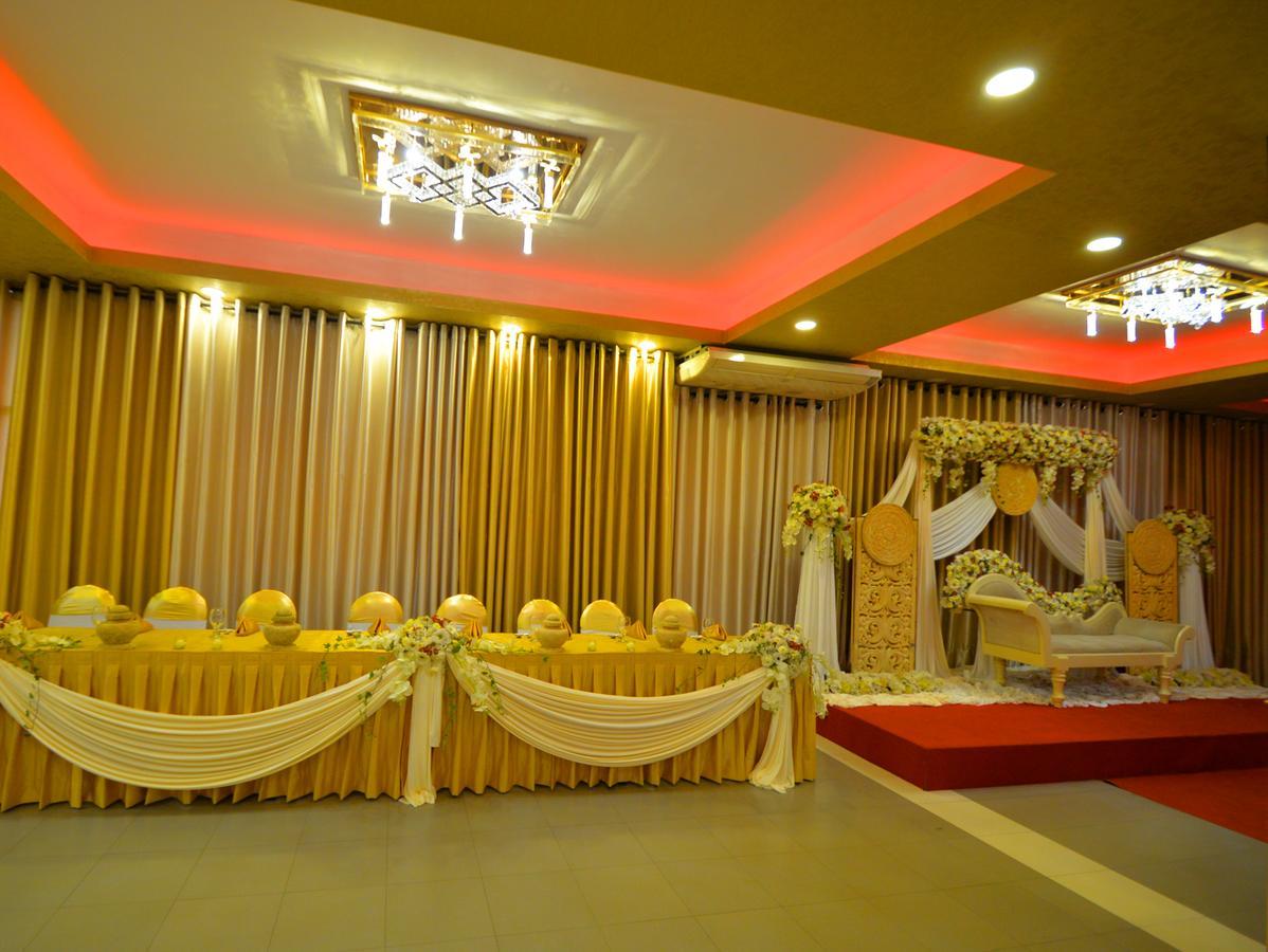 بادولا Capitalcity Hotel المظهر الخارجي الصورة