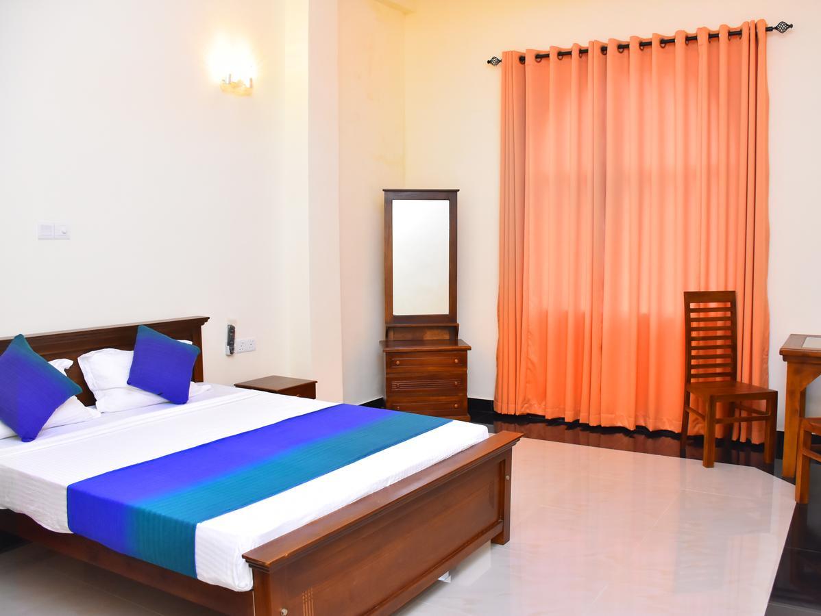 بادولا Capitalcity Hotel المظهر الخارجي الصورة