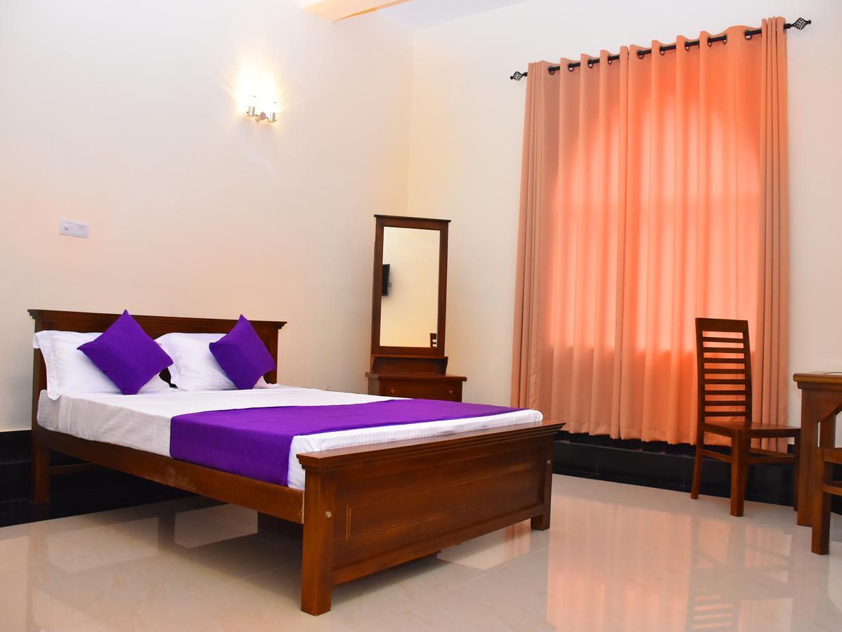 بادولا Capitalcity Hotel المظهر الخارجي الصورة
