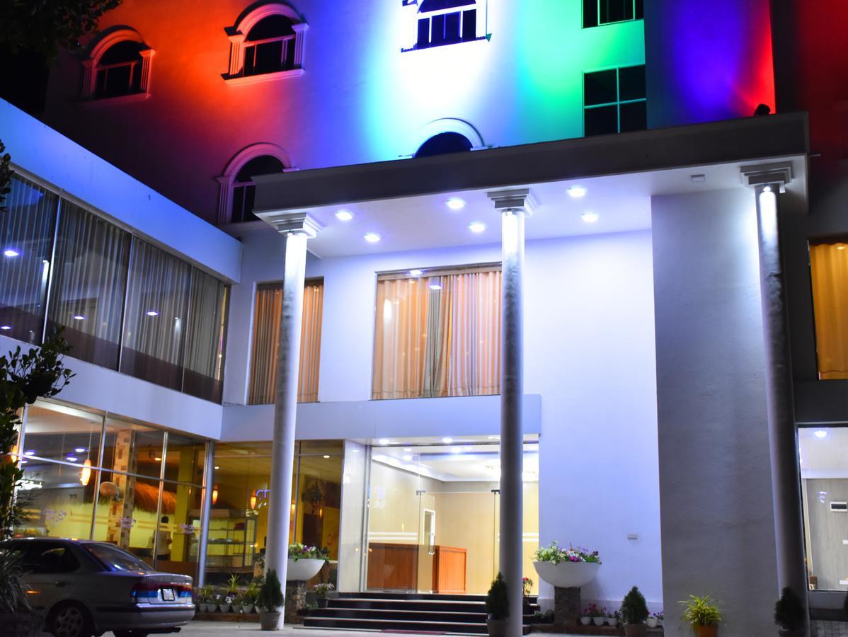 بادولا Capitalcity Hotel المظهر الخارجي الصورة